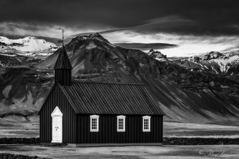 Tribute-to-Iceland-Women