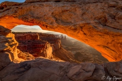 Canyonland-Mesa-Arch-2